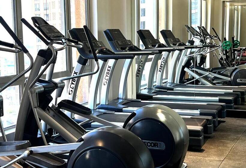 Отель Planet Hollywood Thane