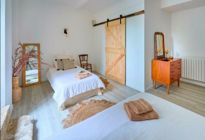 פנסיון La Maison D Annie