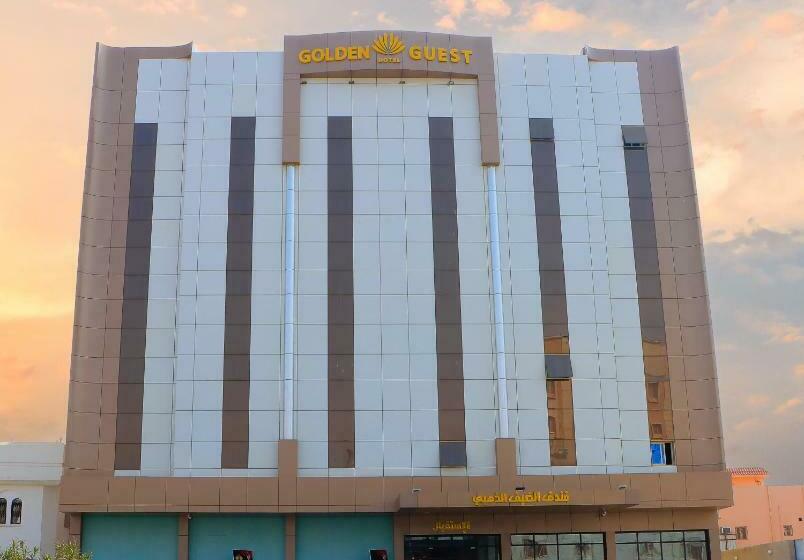 فندق النزيل الذهبي   Golden Guest