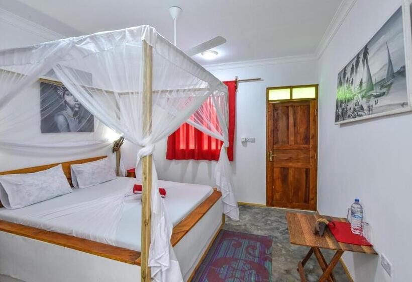 הוסטל Vinney S Lodge