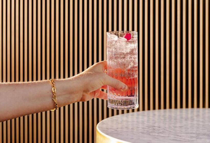 Art Otel London Battersea Power Station, Powered By Radisson Hotels