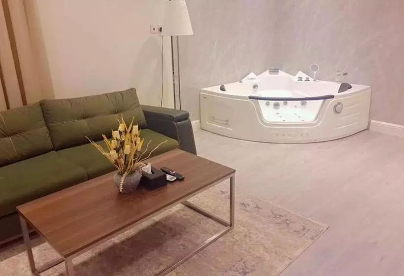 فندق النزيل الذهبي   Golden Guest