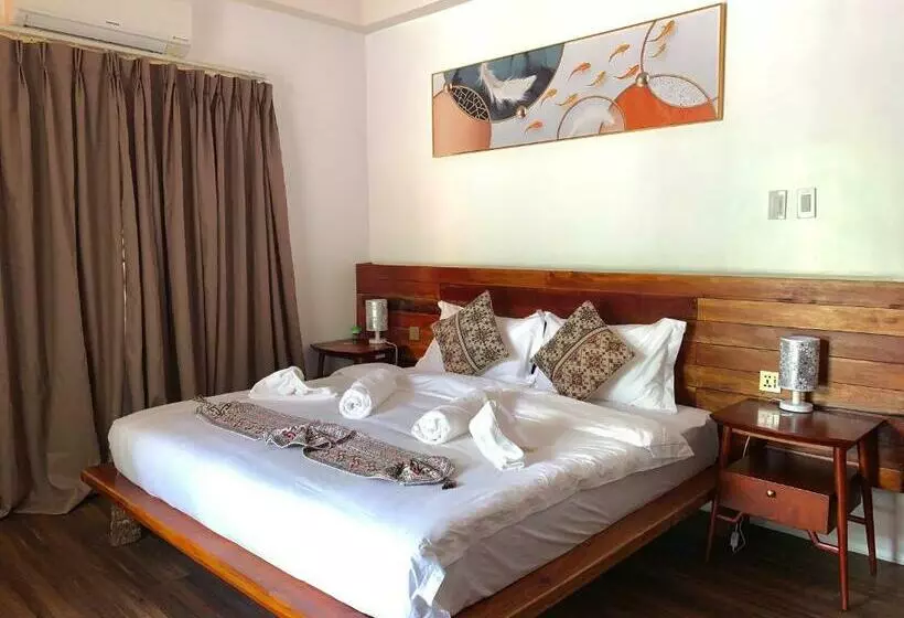 Hotelli Infinity Diving Resort And Residences