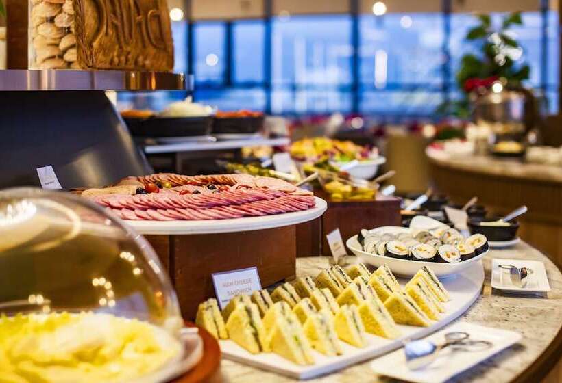 Peninsula Hotel Danang