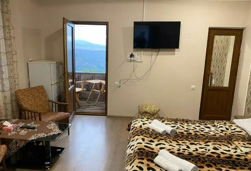 Vakaler Hotel In Haghpat