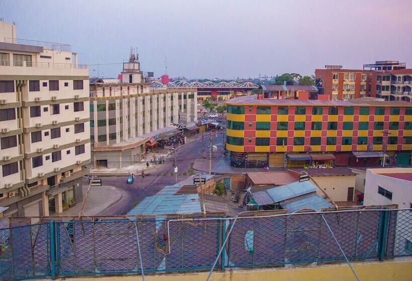 هاستل Residencial Francia