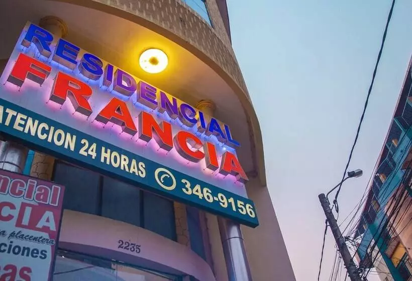 هاستل Residencial Francia