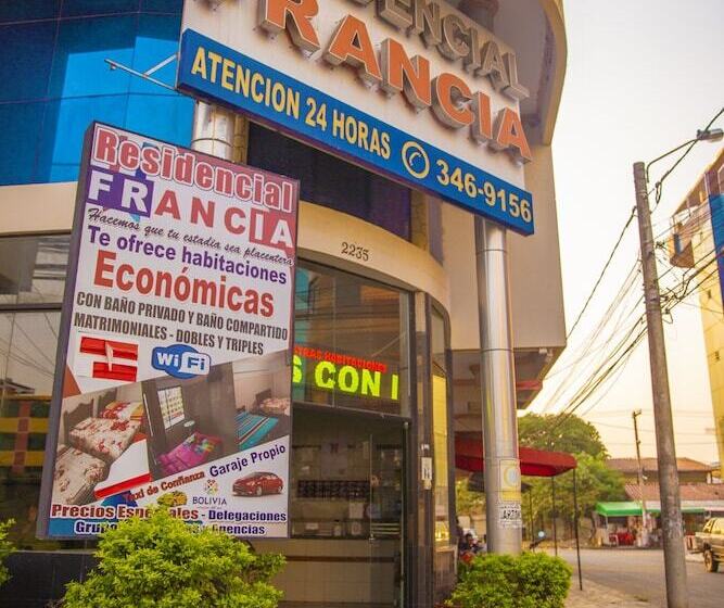 هاستل Residencial Francia