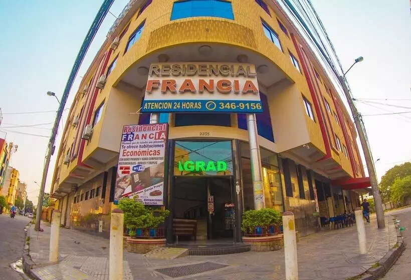 هاستل Residencial Francia