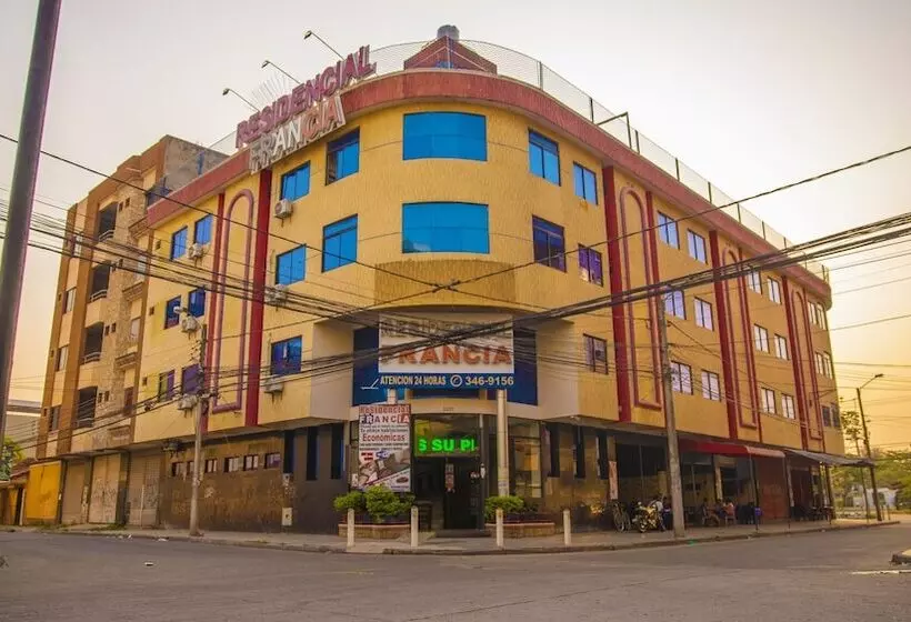 هاستل Residencial Francia