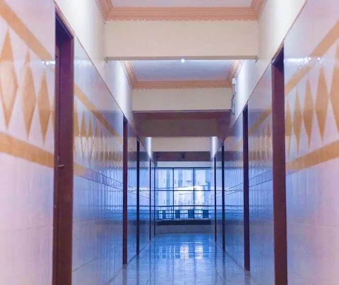 هاستل Residencial Francia