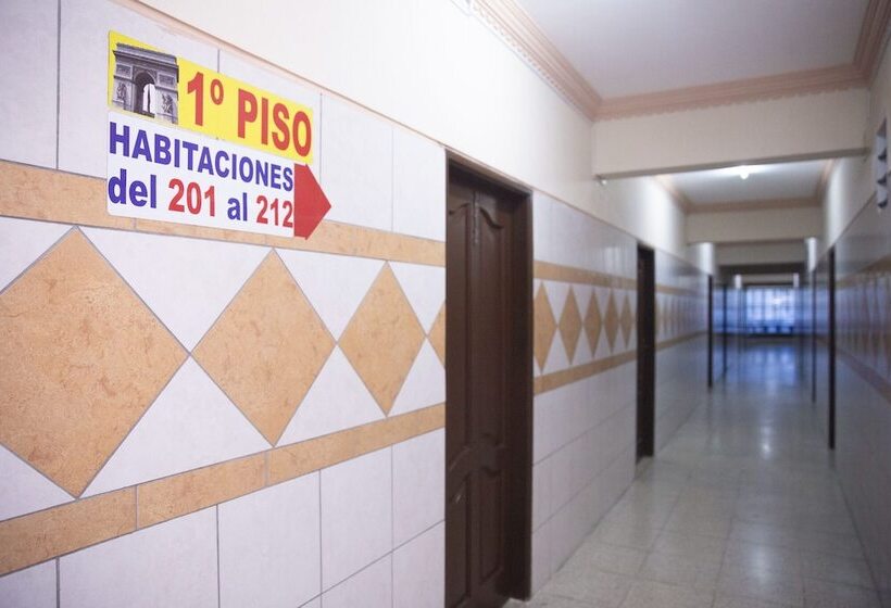 هاستل Residencial Francia