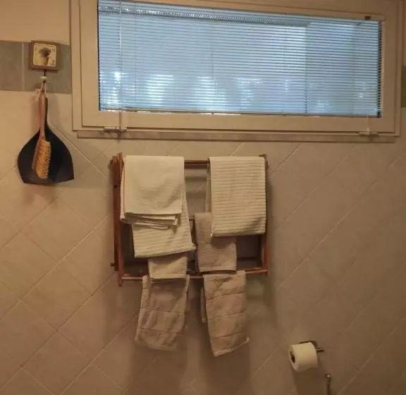 تختخواب و صبحانه Sotto Sotto