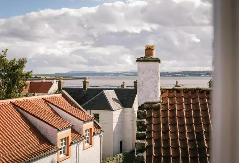 Aamiaismajoitus (B&B) The Dundonald Guesthouse & Cottage