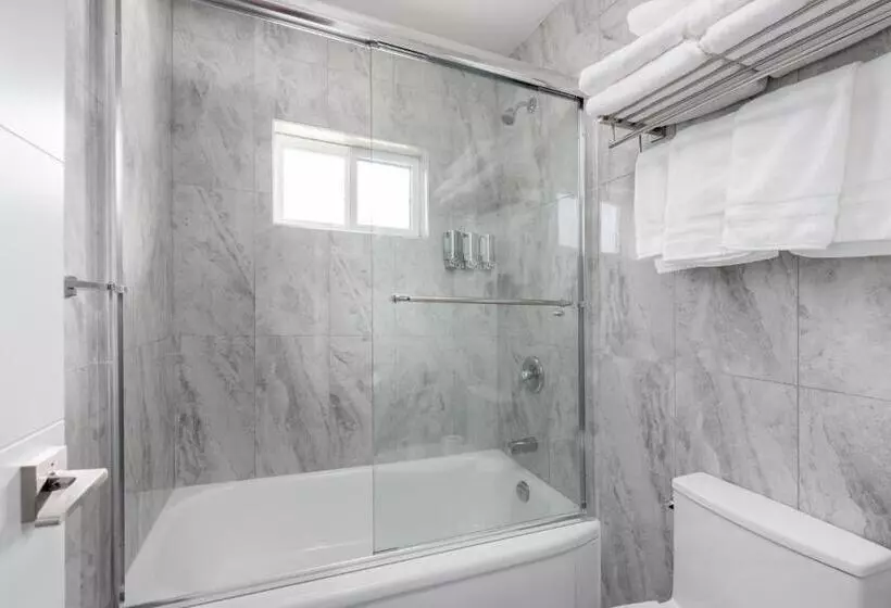 Harrison Grand Motel