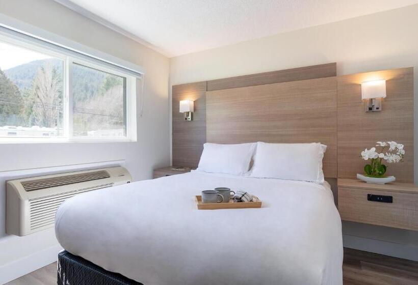 Harrison Grand Motel