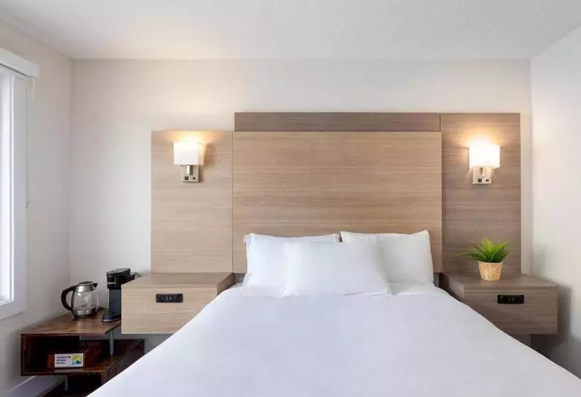 Harrison Grand Motel