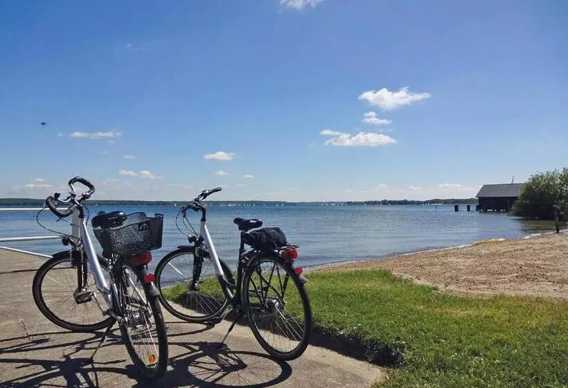 ホテル Ferienanlage   Zum See