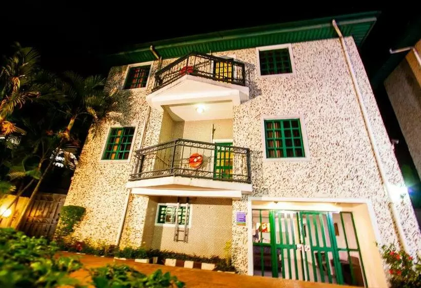 هتل Genesis Place