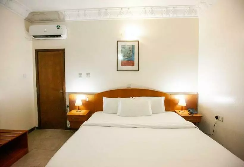 هتل Genesis Place