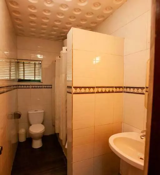 هتل Genesis Place