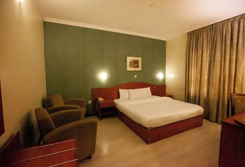 هتل Genesis Place