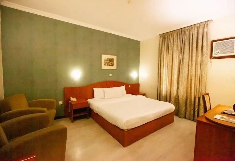 هتل Genesis Place