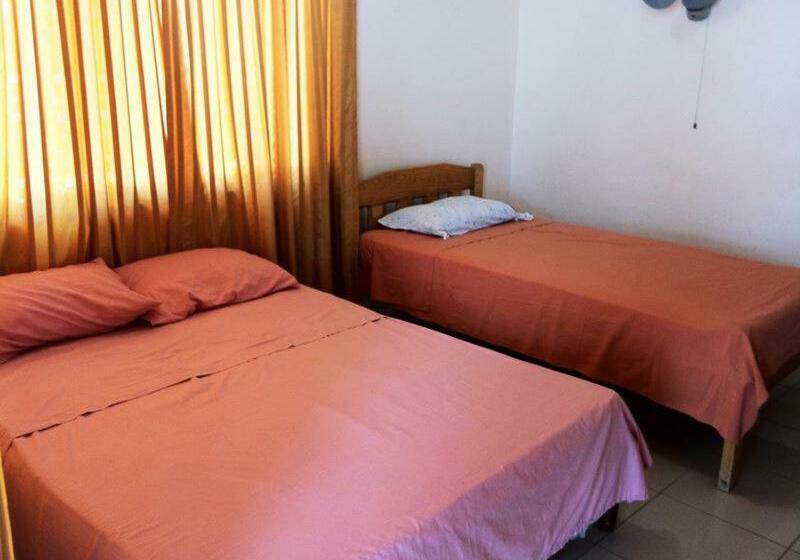 فندق La Roca Del Mar