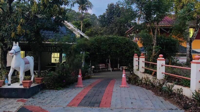 リゾートホテル Chalona Hill View