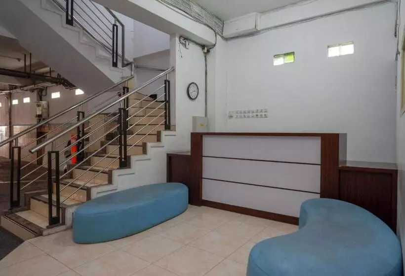 Urbanview Hotel Artama Simpang Lima By Reddoorz