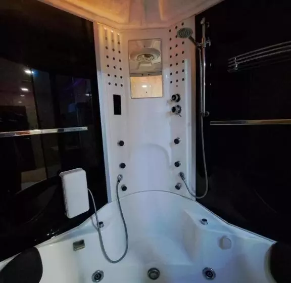 فندق ماس الوجه