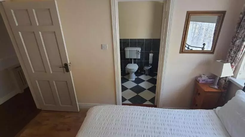 ベッドアンドブレックファースト Lough Rynn View Accommodation Accommodation   Room Only