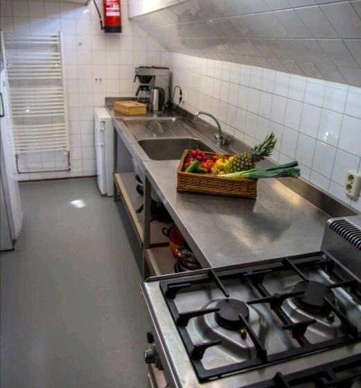 Bed and Breakfast Zeilschip De Hester