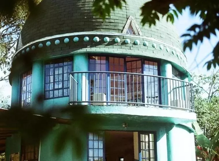 Espaço Cultural Lotus Suítes, Hostel E Camping