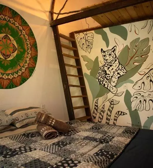 Espaço Cultural Lotus Suítes, Hostel E Camping