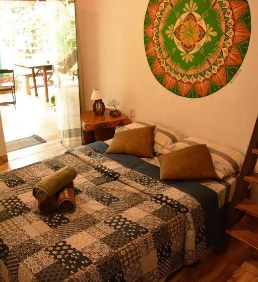 Espaço Cultural Lotus Suítes, Hostel E Camping