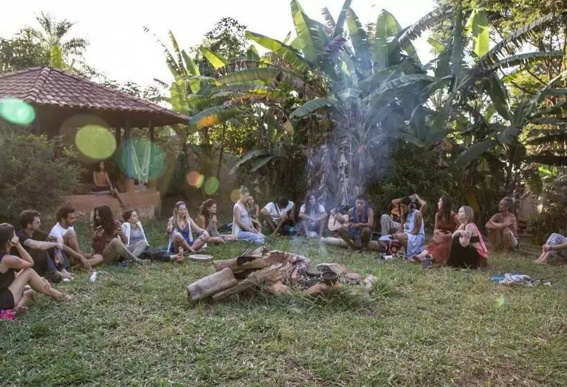 Espaço Cultural Lotus Suítes, Hostel E Camping