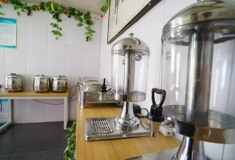 Hotelli 7days Inn Xuzhou Peixian Middle Hancheng Road Branch