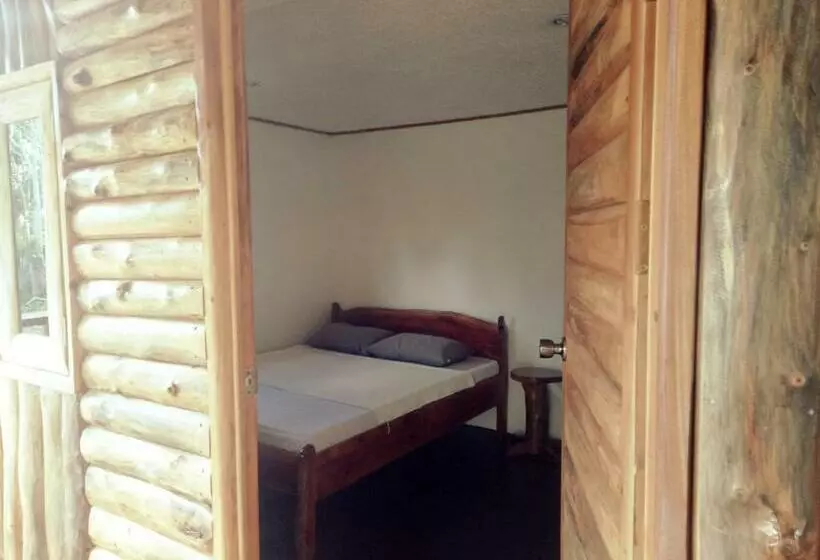 پانسیون Travis Post Homestay