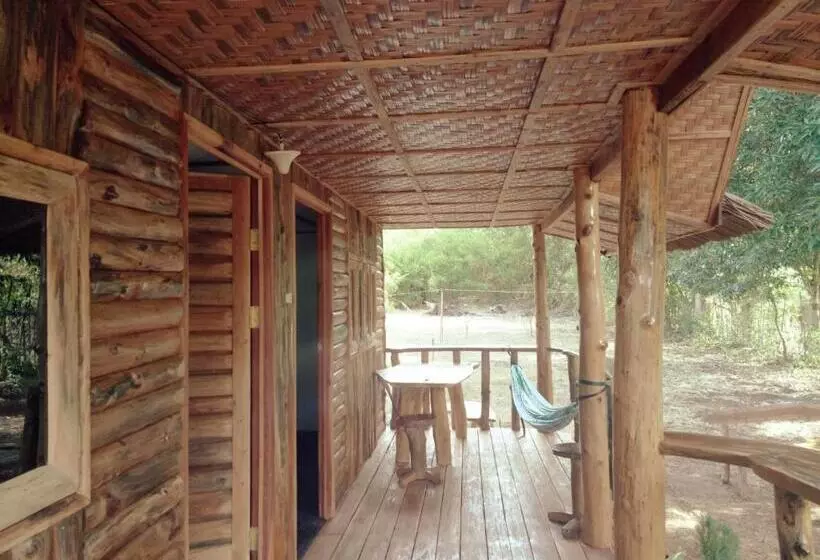پانسیون Travis Post Homestay