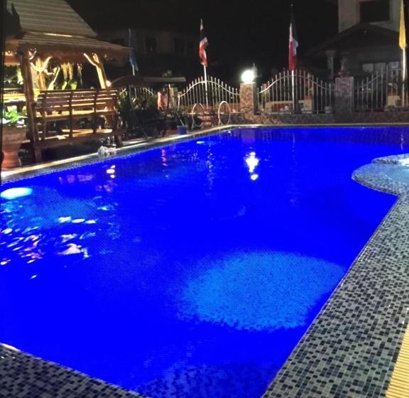 פנסיון Waruneevilla