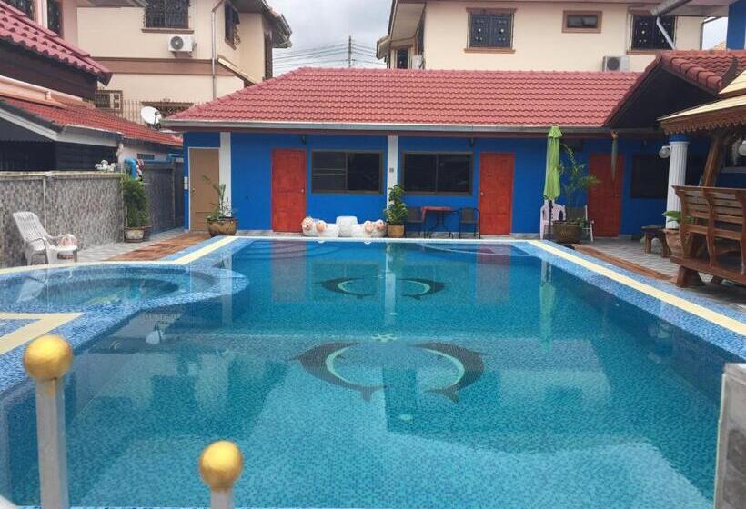 פנסיון Waruneevilla