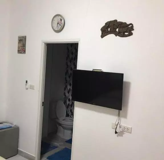 پانسیون Waruneevilla