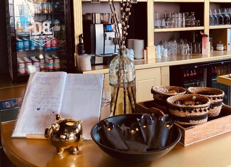 B&b With Or Without De Schuur