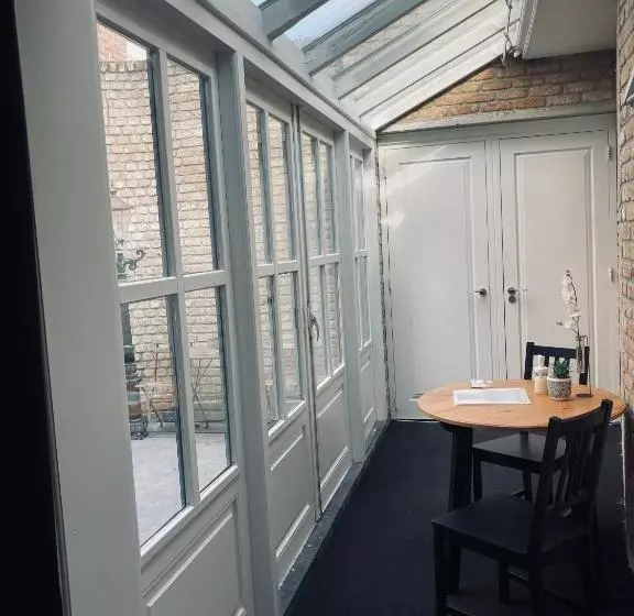 B&b With Or Without De Schuur