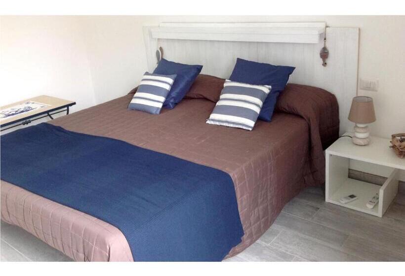 تختخواب و صبحانه One More Night