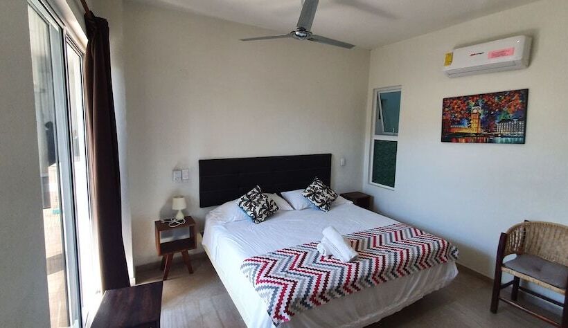 Отель Carri Surf Studio