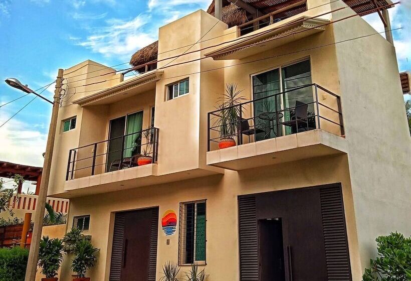 Отель Carri Surf Studio