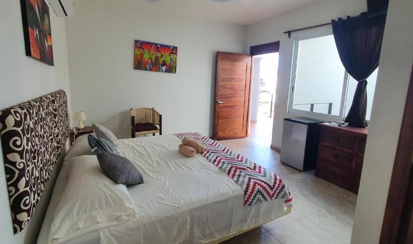 Отель Carri Surf Studio