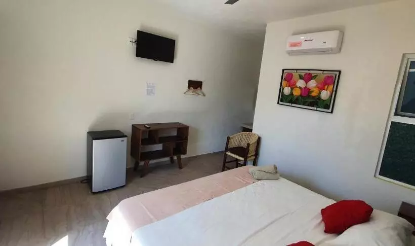 هتل Carri Surf Studio